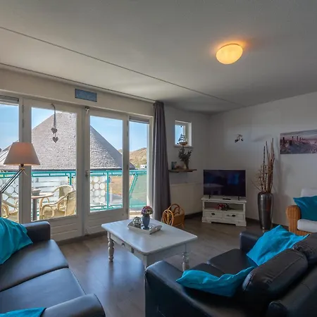 By Dunes With Balcony Views דירה