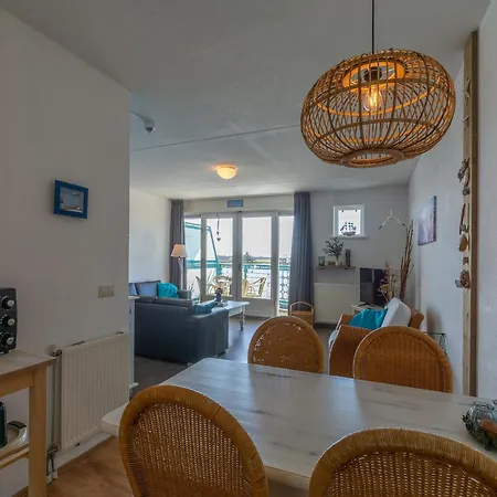 By Dunes With Balcony Views *