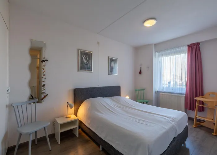 By Dunes With Balcony Views *