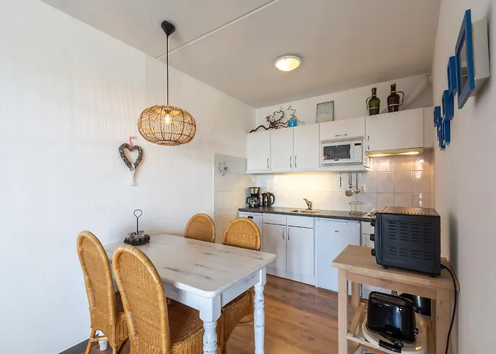 Appartement By Dunes With Balcony Views Julianadorp