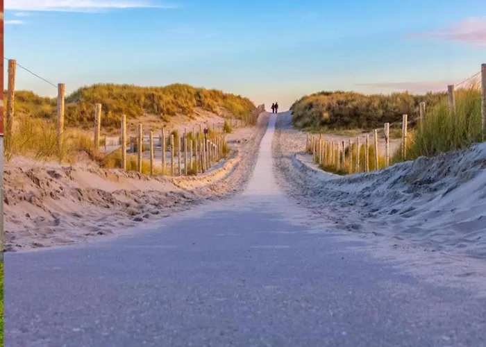 By Dunes With Balcony Views Julianadorp