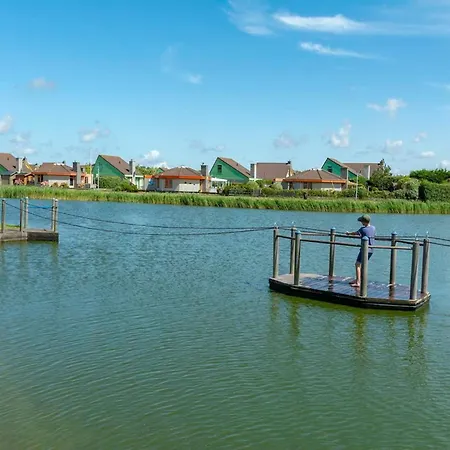 By Dunes With Balcony Views *
